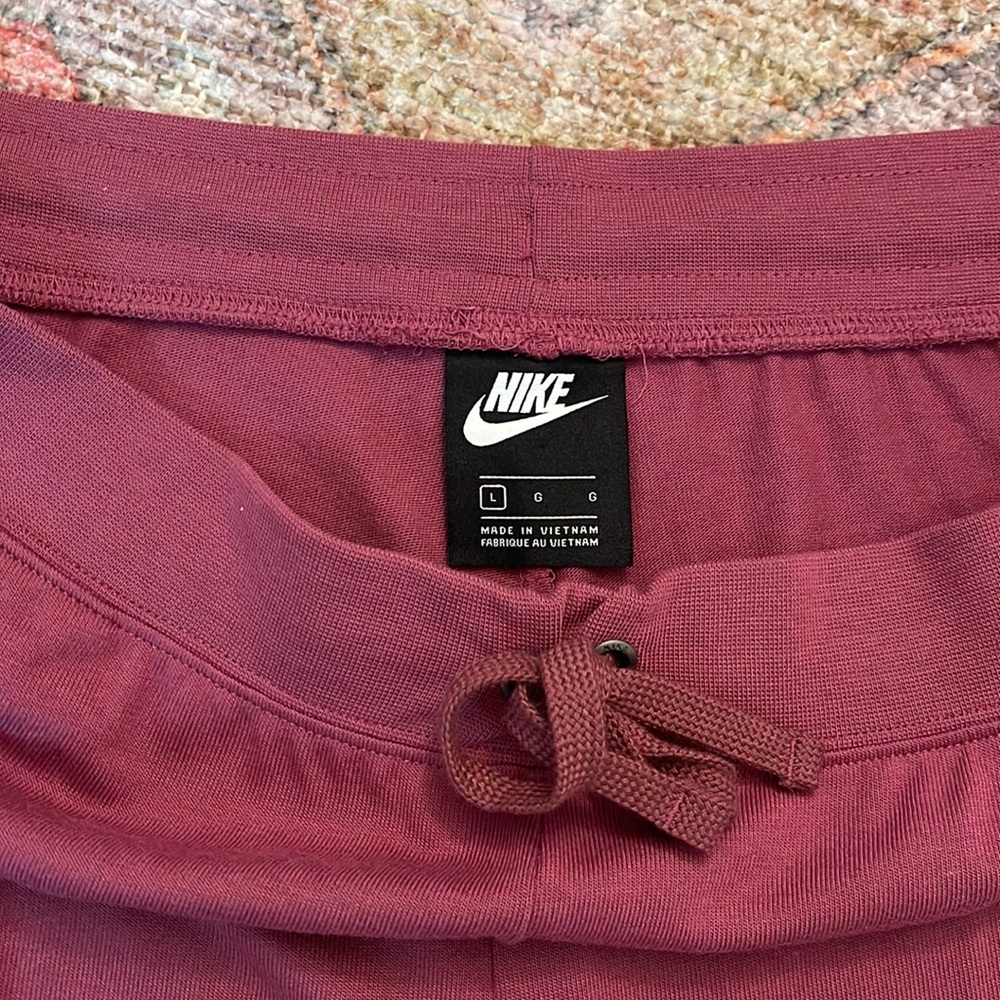 Womens Nike jogger set - Picture 5 of 5